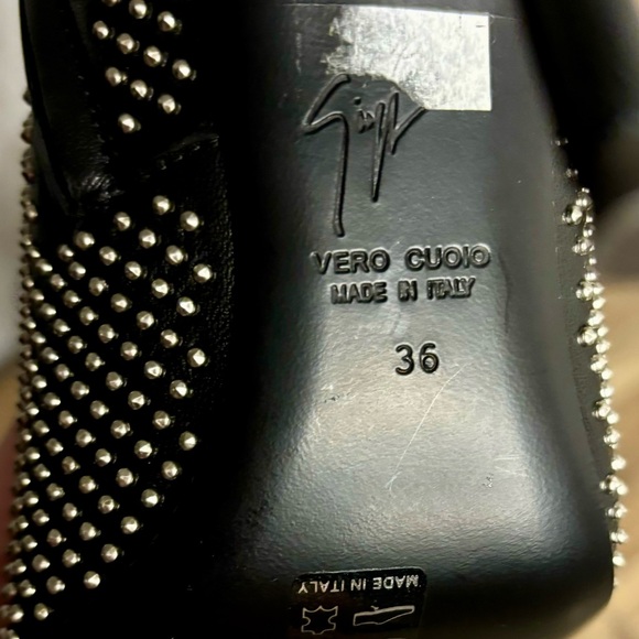 NWT-AUTHENTIC Giuseppe Zanotti Black Leather Metal Studded Booties, 36 (6.0/6.5) - Picture 8 of 12